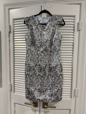 Elie Tahari Metallic Silver and Black Jacquard Knee Length Dress